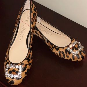 Leopard ballet flats